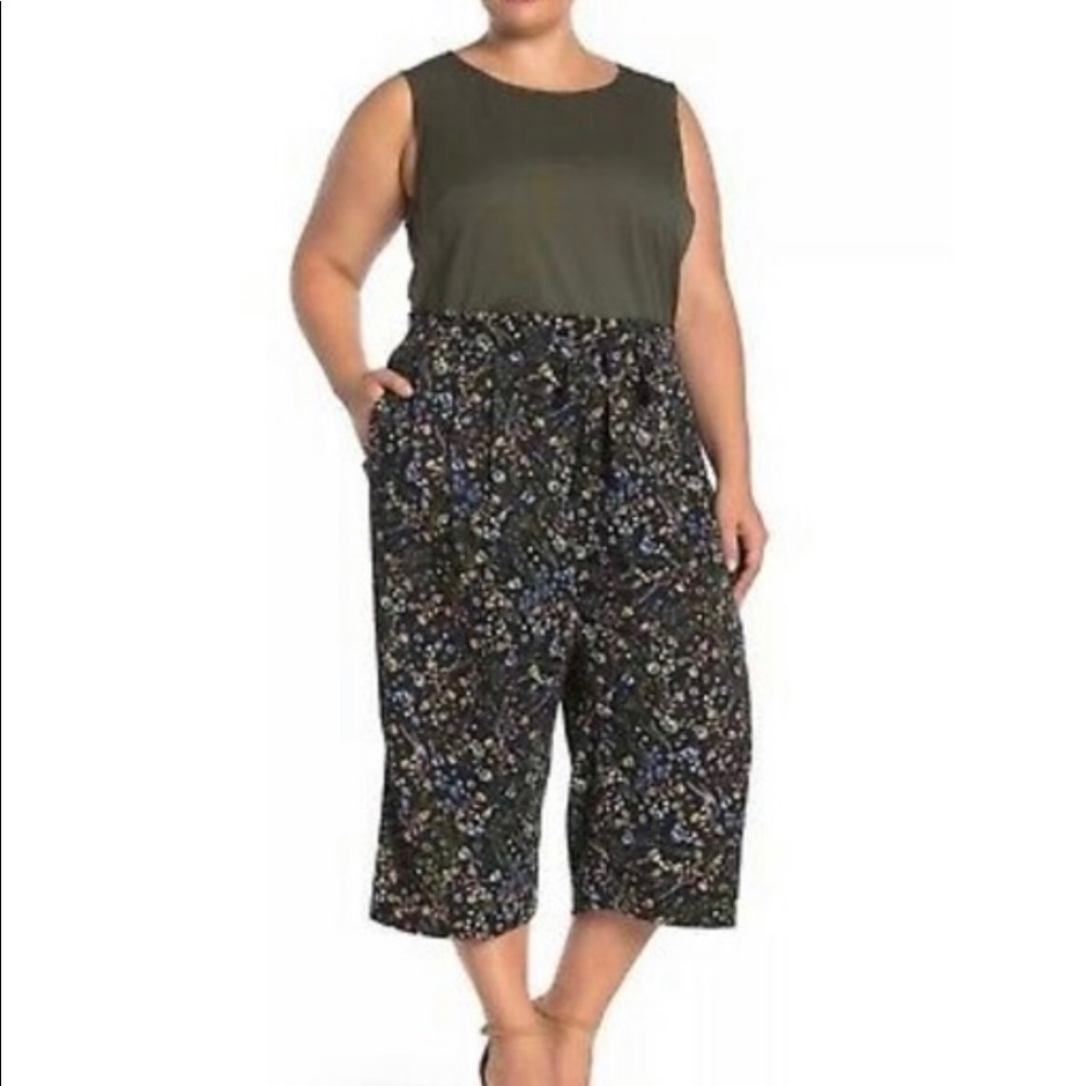 DR2 Floral Print Culotte Crop Floral Pants